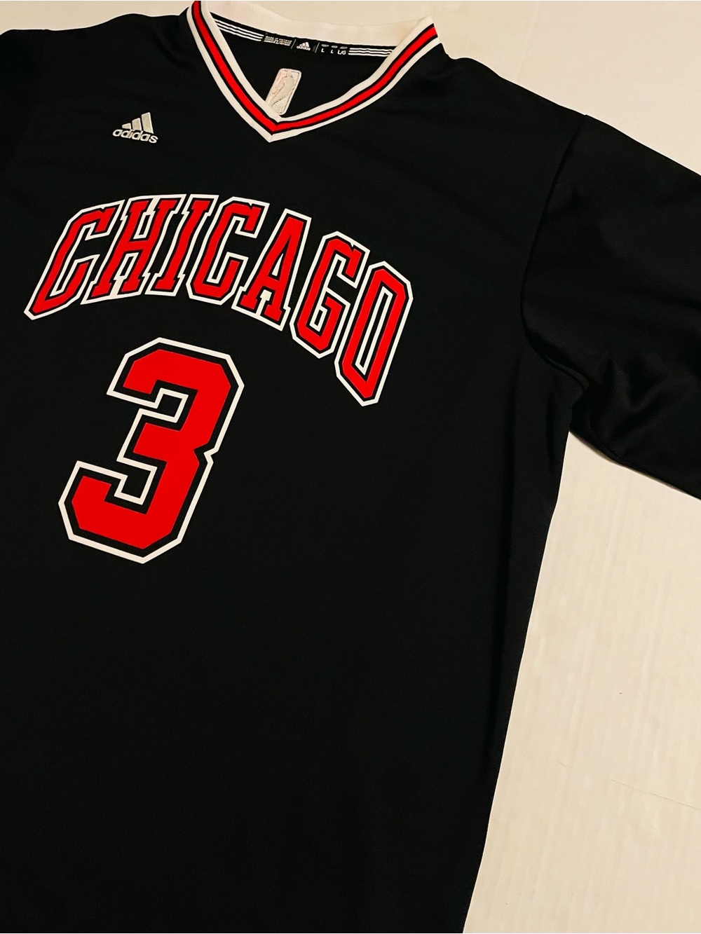RARE Adidas 2016 Chicago Bulls Dwayne Wade Sleeved Alternate Jersey Shirt LARGE - Picture 4 of 10